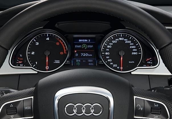 Start-Stop-System - Anzeige bei Audi. Foto: Auto-Reporter/Audi